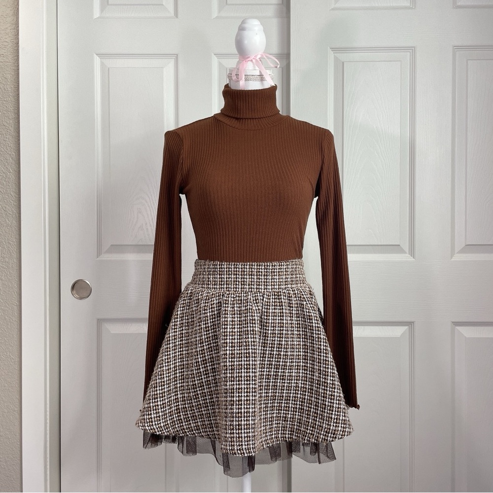Brown long sleeve turtleneck top